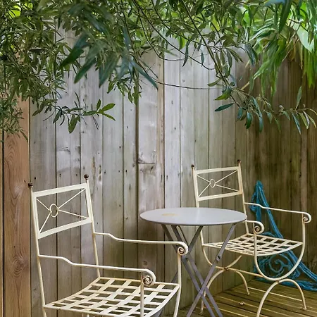 Chez Maurice T1 Lumineux